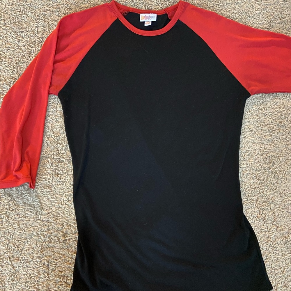 Lularoe RANDY baseball shirt, size XS